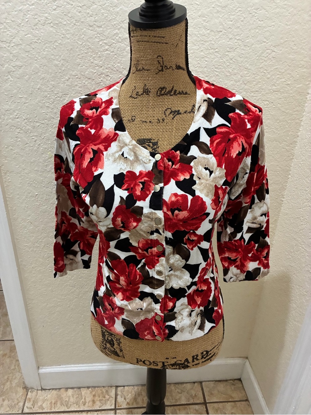 White House Black Market Red, Cream & Black Floral Button Cardigan size M